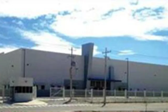 Edificio industrial CJS-IS-06 tras la rehabilitación de su infraestructura